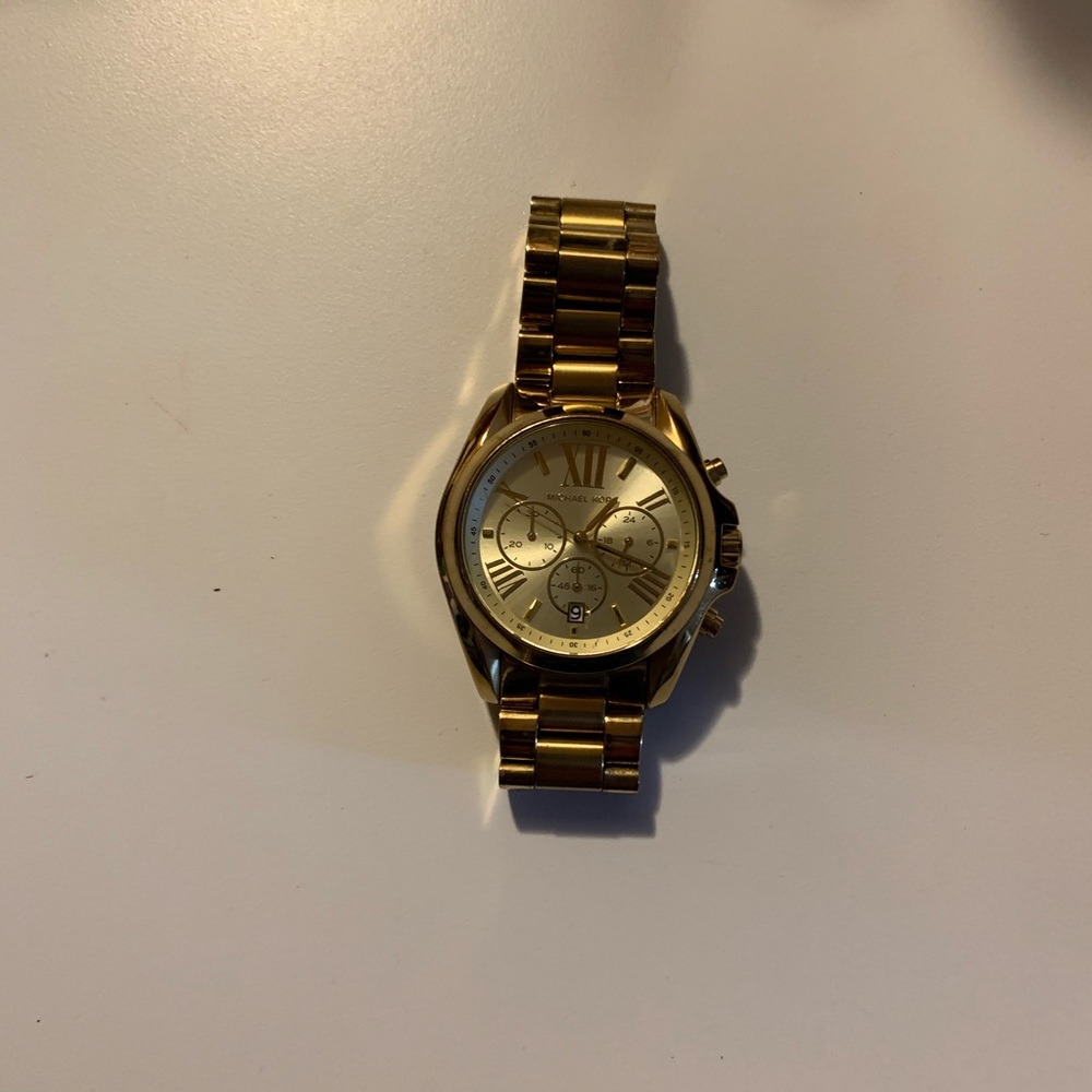 Micheal Kors watch - Picture 2 of 3